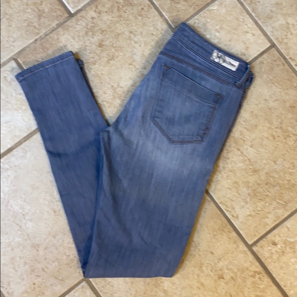 Dylan George Jean size 27 (RN#10700 LOT 0776)